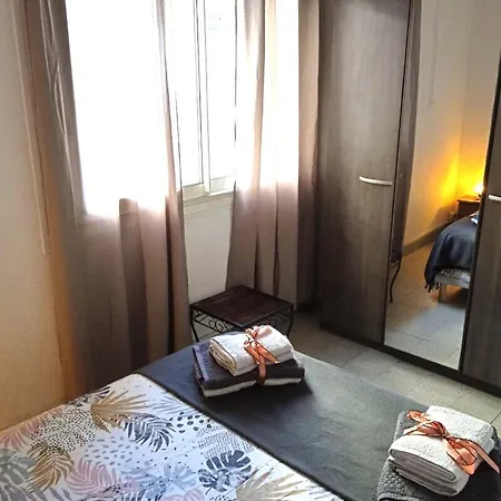 Cosy, Direct Plage, Parking Gratuit Et Vue Mer ! *