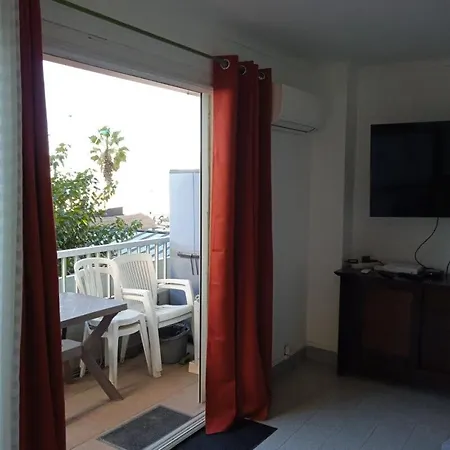 アパート Cosy, Direct Plage, Parking Gratuit Et Vue Mer ! *