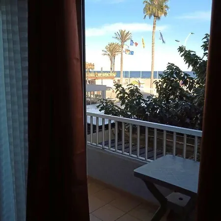 Cosy, Direct Plage, Parking Gratuit Et Vue Mer ! アパート カネ