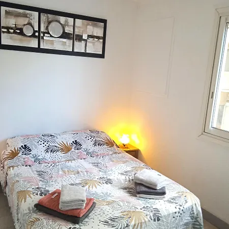 Cosy, Direct Plage, Parking Gratuit Et Vue Mer !