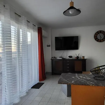 Cosy, Direct Plage, Parking Gratuit Et Vue Mer ! アパート カネ